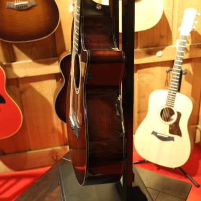Taylor 522ce 12 Fret Tropical Mahogany Guitar, Free Shipping image 2