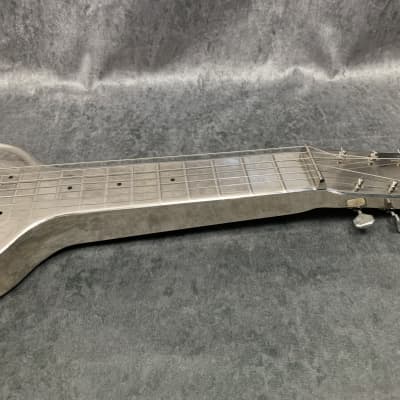 Rickenbacker Silver Hawaiian Lap Steel 1937 to 1943 - Chrome image 13