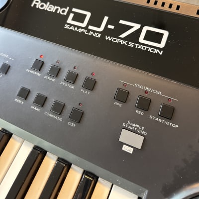 Roland DJ-70 1994 - Black