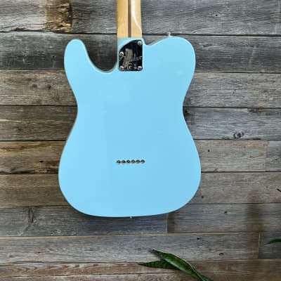(17657) Fender Deluxe Nashville Telecaster with Pau Ferro Fretboard 2018 - 2021 - Daphne Blue image 6