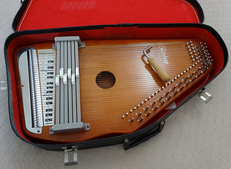 Oscar Schmidt Diatonic Autoharp, Key of D, Excellent Reverb