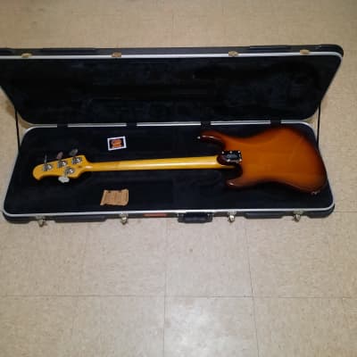 Ernie Ball Music Man Caprice Bass