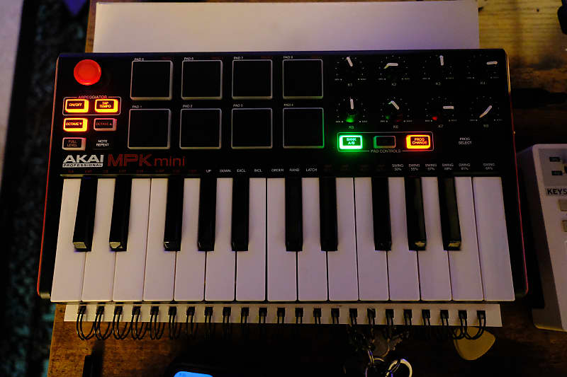 Akai MPK Mini MKII 25-Key MIDI Controller image 1