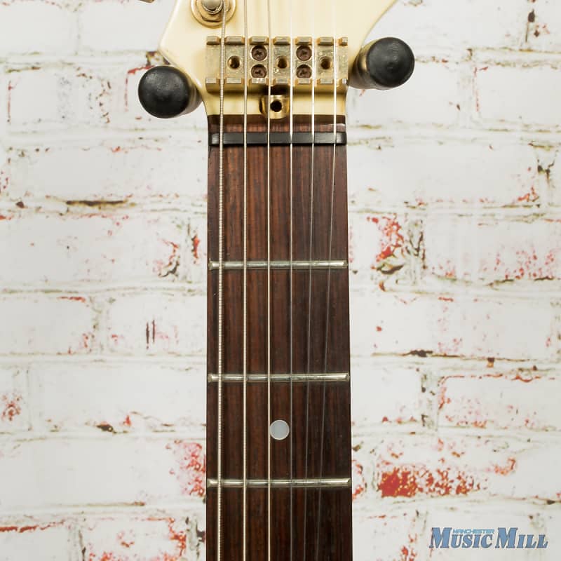 1980s Aria Pro II ZZ Custom Electric Guitar White with Red
