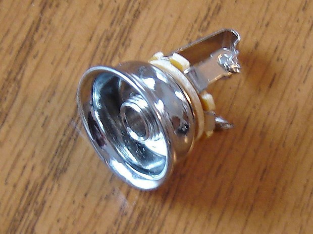 Fender telecaster sales output jack