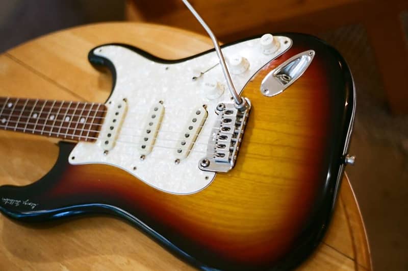 1996 G&L Fullerton in Sunburst W/V Neck Reverb