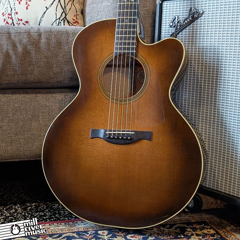 RC Allen J-Cut Acoustic Guitar – Cedar/Maple w/ HSC