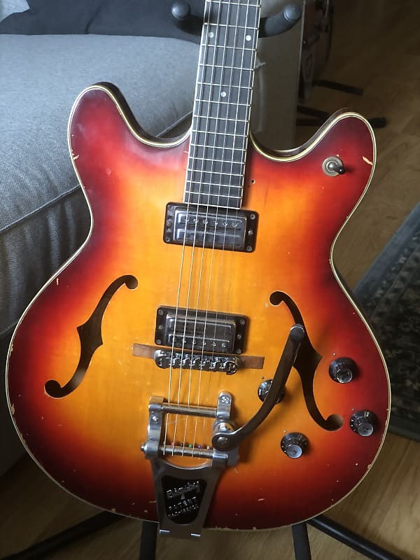 Guild Starfire IV 1965 - Sunburst w/Bigsby | Reverb