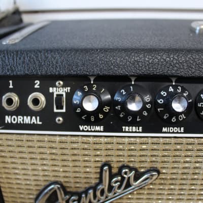 Fender 1967 Vintage Twin Reverb Amp w/Cover image 2