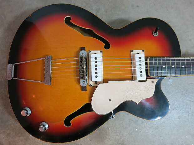 VOX Typhoon フルアコ　ギター Vintage 1967 Vox Typhoon Sunburst Guitar Very Clean