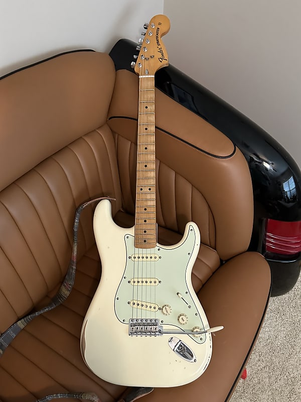 Fender Road Worn ピックアップ Amazon | Fender Vintera Road Worn '60s Stratocaster