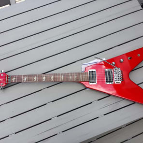 Fernandes BSV-90 Flying V 1984 Candy Apple Red MIJ Lightning