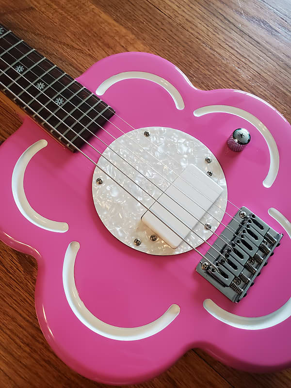 ギター Daizy Rock Flower yellow daisy rock flower guitar | ShopLook