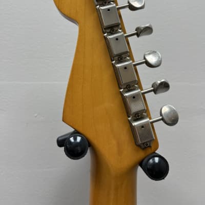 Fender Stratocaster ST-57 Reissue 1994 - 2 Tone Sunburst image 8