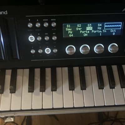 Roland A-50 Midi Keyboard/Synthesizer Controller- 76 Semi-Weighted 