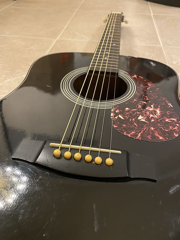 Vintage Taka Acoustic Guitar Dreadnought TA501B 1970's Black