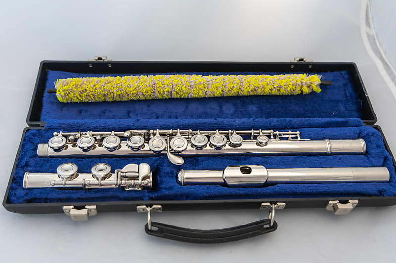 Yamaha YFL-225N Nickle-plated Standard Flute *Made in Japan