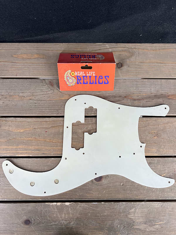 Real Life Relics Aged Precision P Bass® Pickguard White 1 Ply 13 Hole thin    [PGAB5] image 1