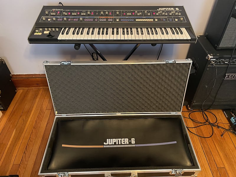 Roland Jupiter 6 61-Key Synthesizer image 1