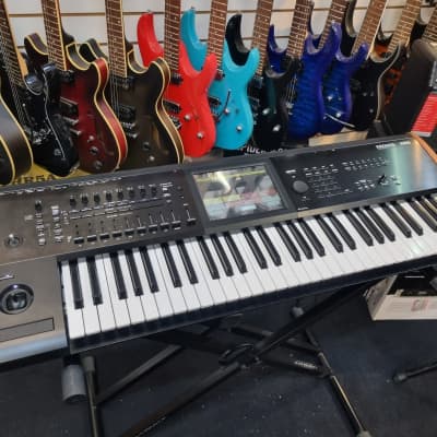 Korg Kronos 2 61 Note Music Worksation