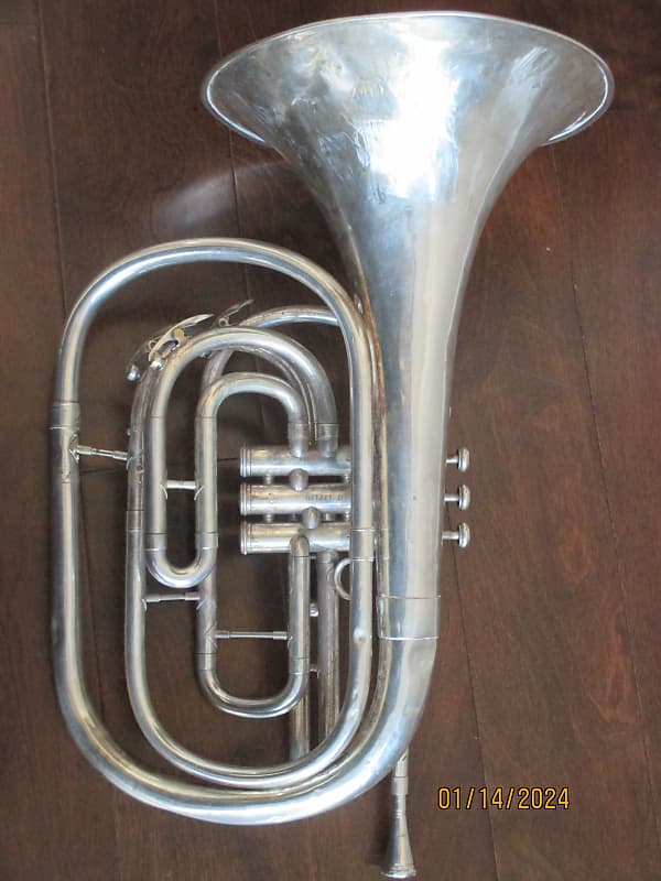 King brand Silver Marching  French horn with mouthpiece, made in USA image 1