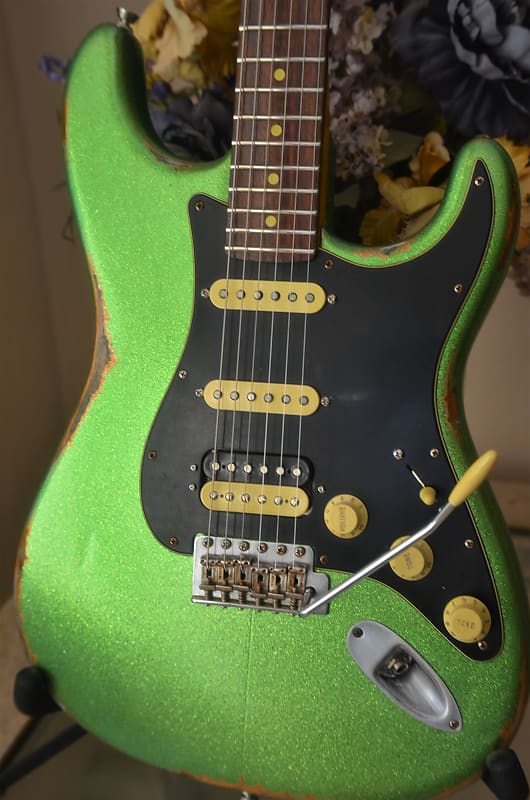 American Fender Stratocaster Relic Green Sparkle HSS image 1