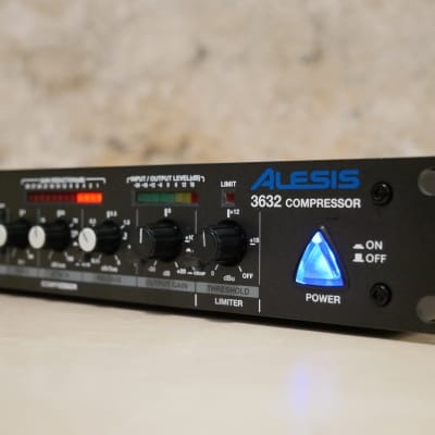 Alesis • 3632 Dual-Channel Compressor / Limiter / Gate *AS NEW IN BOX* image 4