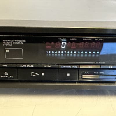 Vintage Sony Single Compact Disc CD Player Model CDP-670 image 13