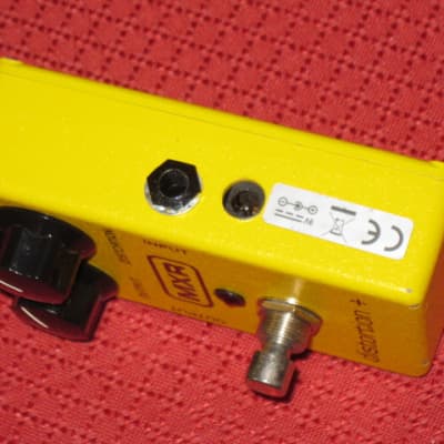 used MXR Distortion + M104 Reissue ANALOG (2010s) + feet (NO