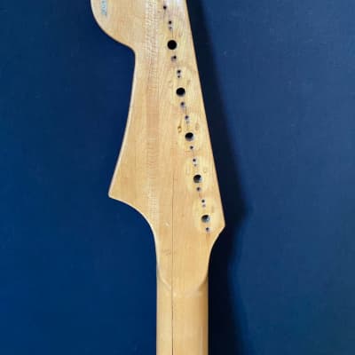 Solo guitar body and neck made in Italy for projects image 14