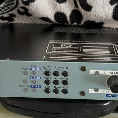 Buy used Yamaha FS1R FM rack synth module in excellent condition.