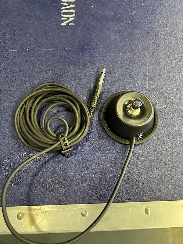 Roland Foot Switch Reverb