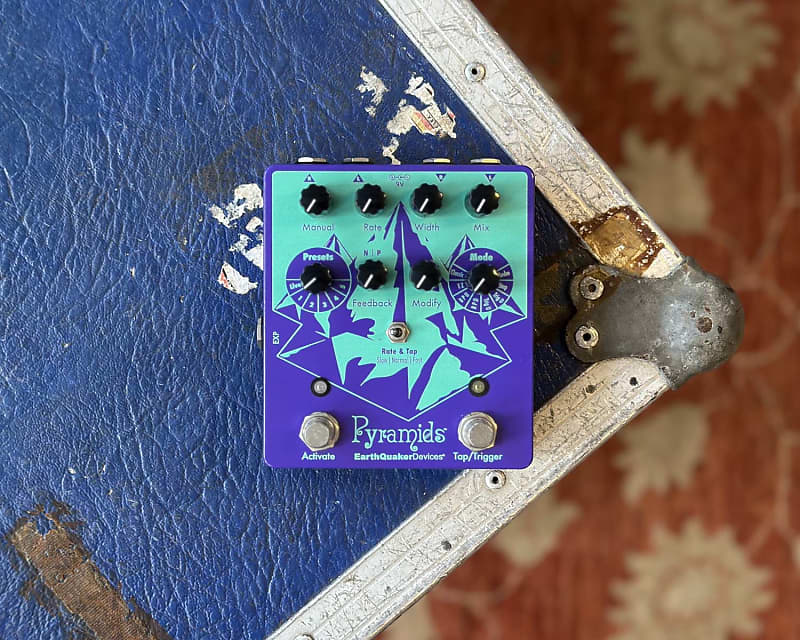 EarthQuaker Devices Pyramids