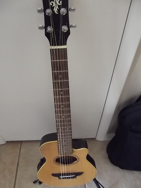 YAMAHA APXT-1N Cut Out Acoustic / Electric Guitar / Soft Case / RARE