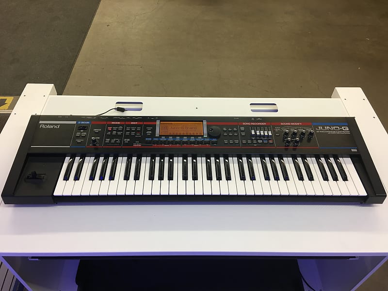 Roland Juno G 61-Key 128-Voice Expandable Synthesizer / SKB Road Case image 1