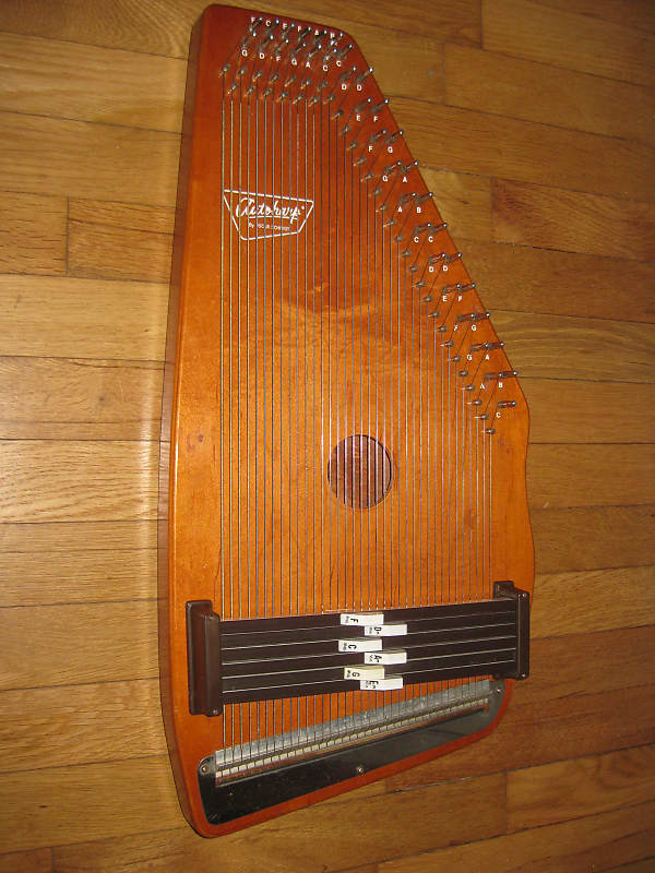 Oscar Schmidt C Diatonic Autoharp USA Ready to Play 70's Reverb