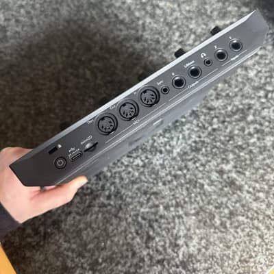 Novation Circuit Tracks Groovebox 2021 - Present - Black image 4