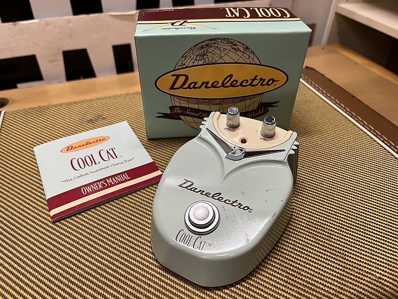 Danelectro Cool Cat Chorus