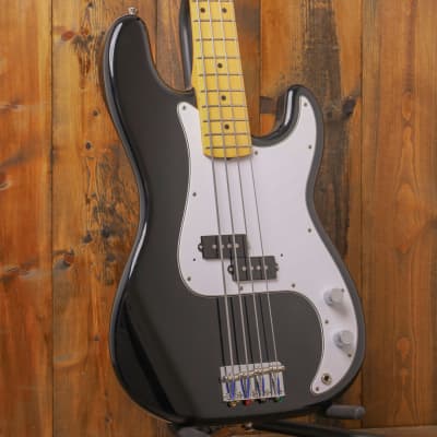 Tokai Hard Puncher Black 1981 – Chicago Music Exchange
