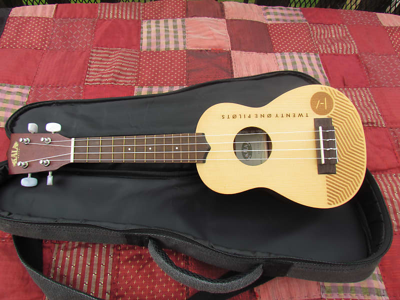 Kala Ukulele soprano "Twenty One Pilots" 2016 Natural Reverb