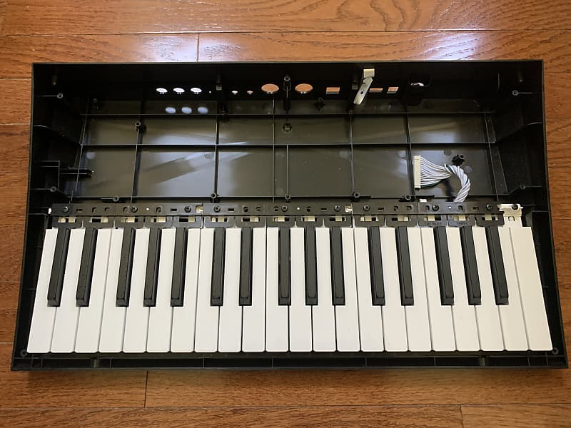 Minilogue Parts Batch 1 37 Key Synth Keybed, Knobs, Reverb