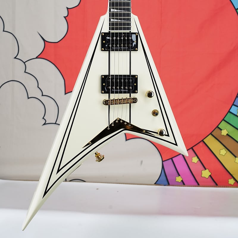 Jackson proシリーズ RRT-3 ランディV アイボリー Jackson Pro Rhoads RRT-3, Ebony Fingerboard, Ivory with