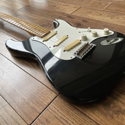 高価値セリー Fender 日本製 ST 54 Stratocaster E シリアル エレキ