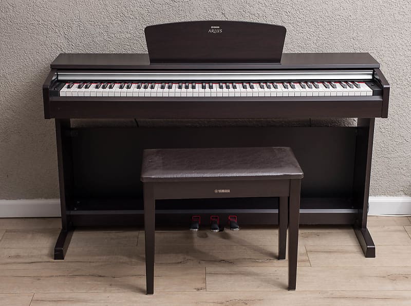 【美品】YAMAHA 電子ピアノ YDP-135 Yamaha Arius YDP-135 digital piano in rosewood stock # 22258