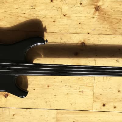 Larrivee Fretless bass 1984-85 - Black image 8