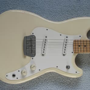 Fender Duo-Sonic Reissue 1995 Arctic White | Reverb
