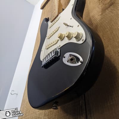 Samick DS-100BK Stratocaster-Style Electric Guitar Black 1990s image 7
