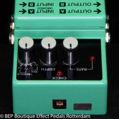 Boss PN-2 Tremolo/Pan 1990 s/n AC16268, as used by Andy Bell ( Ride 1996 ) image 7