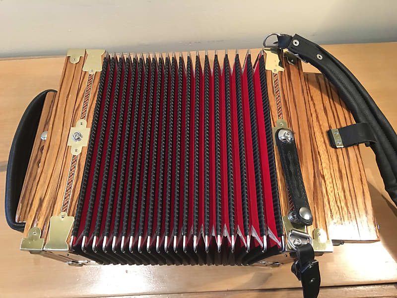 Bon Temps Cajun Accordion in Key of A 2013