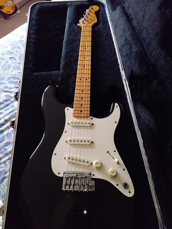 Fender Fender 1983 Dan Smith Stratocaster t w o 1983 - Black image 1
